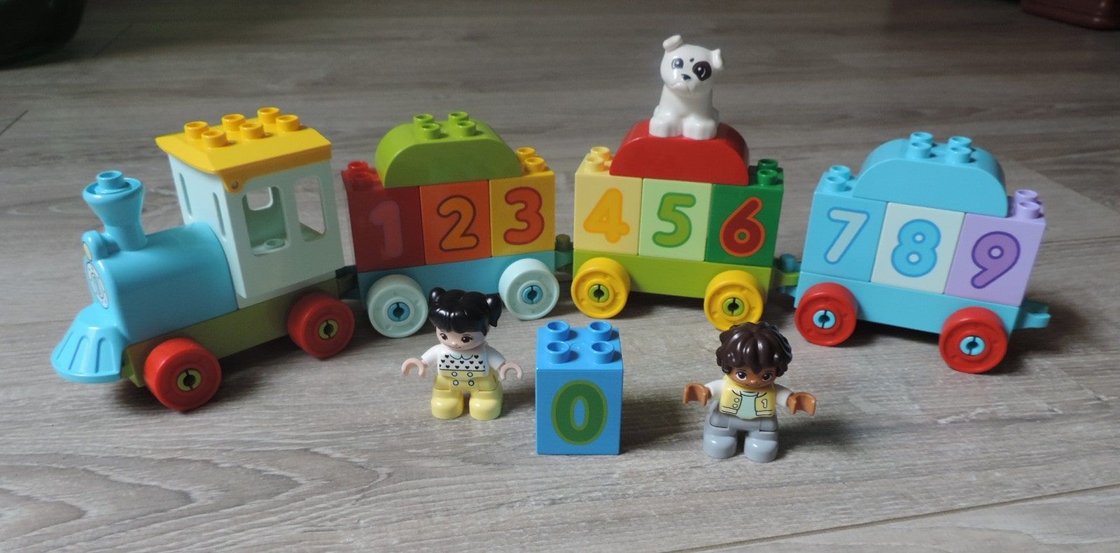 LEGO DUPLO - LE TRAIN DES CHIFFRES (Complet)