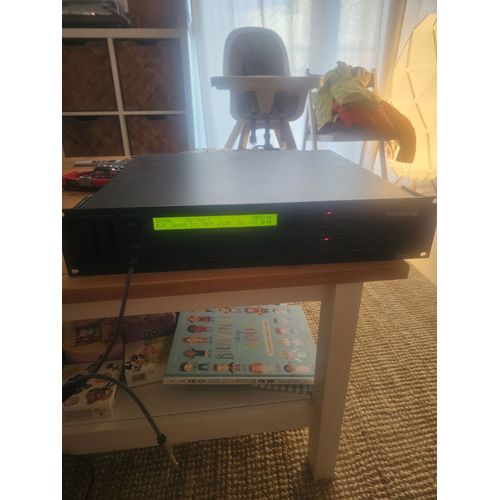 Korg M1r (Korg M1) - Synthétiseur Vintage - Expandeur - Accessoires - Excellent Etat/Révisé