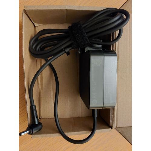 Chargeur 45W pour ASUS Ordinateur PC Portable 19V 2.37A AC Adapter ASUS Vivobook Flip 14 15 Zenbook UX303U UX305 UX305F UX305C UX410U ADP-45BW Z Notebook Adaptateur Secteur Connecteur 4.0 * 1.35mm