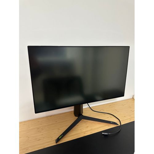 27"' (68 cm) | Moniteur gaming Nano IPS 16/9ème Résolution UHD 4K 3840 x 2160