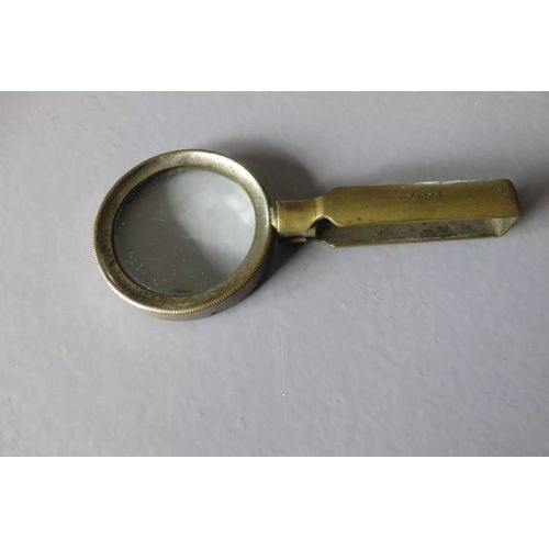 Ancienne Loupe Pliable De Poche Ou De Voyage En Laiton