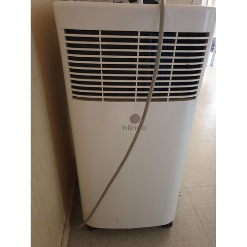 Vend climatiseur de la marque klindo avec télécommande et tuyau fonctionne très bien