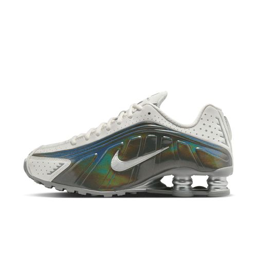 Chaussure Nike Shox R4 Pour Femme Summit White/hydrangeas/metallic Silver/summit White Ib7703100
