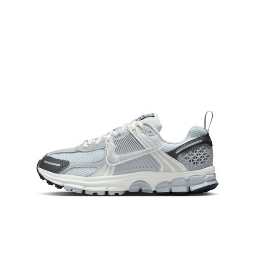 Chaussure Nike Vomero 5 Pour Ado Pure Platinum/summit White/dark Grey/metallic Silver Hf6998008