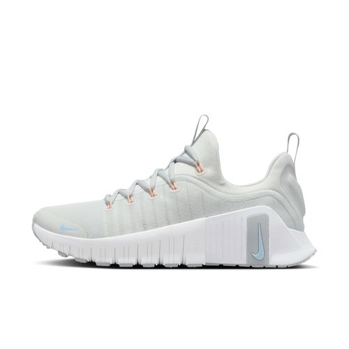 Chaussure D'entraînement Nike Free Metcon 6 Pour Femme Photon Dust/light Smoke Grey/summit White/metallic Silver Fj7126007