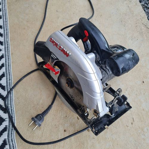 Scie circulaire skil saw