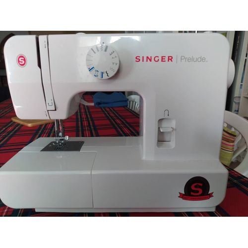 Machine à coudre SINGER PRÉLUDE