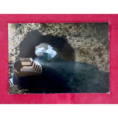 Ancienne Carte Postale Dentelée Grottes De La Balme. Le Lac. Longueur 180 Mètres. Barque. Isère . Département 38. Auvergne-Rhône-Alpes.
