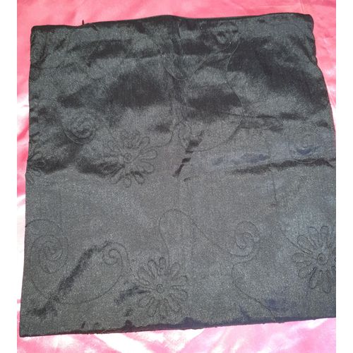 Housse Coussin Noir Brodé