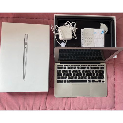 Apple MacBook Air MD711 mi-2014 - 11.6" Intel Core i5 - 1.3 Ghz - Ram 4 Go - SSD 128 Go - Qwerty