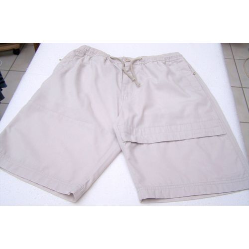 Short Garçon Teen&#39s Moving 12 Ans Tbe