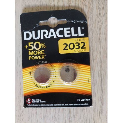 2 piles 2032 Duracell