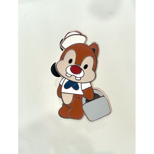 Pins Disney. Tac ( Dale) De Tic Et Tac, Chip & Dale. Tac Et Sa Valise. Tac En Voyage. Série Cruise Line.