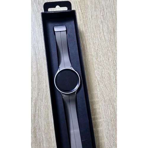 Samsung Galaxy Watch5 Pro - 45mm - 4g - Titanium