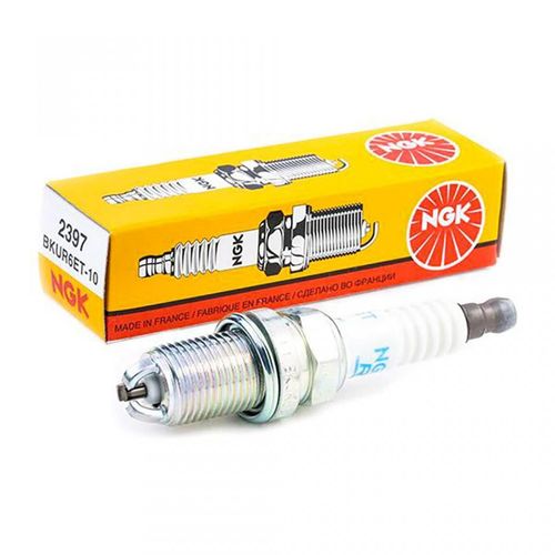 Bougie D'allumage Ngk Pour Moto Br8es11 / 7986 Neuf