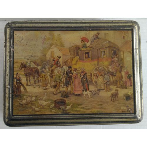 Boîte À Gâteaux En Fer Ancienne
