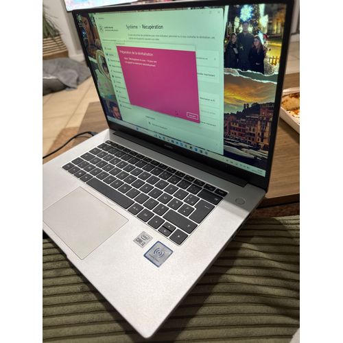 Huawei Matebook D15 2021 - 15.6" AMD Ryzen 5 - Ram 8 Go - DD 250 Go