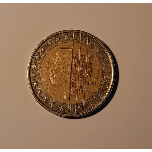 Piece De 2 Euros Pays Bas De 2001 Représentant La Reine Beatrix