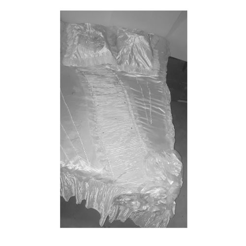 Couverture Mariage Parure De Lit 2 Personnes Satin Blanc Strass Diams Perles Broderie Xxl 2 Taies D Oreiller Assorti Couvre Literie Duvet Doublé Moletonné Edredon Matelassé Dessus  Lit D Noce  Glamour