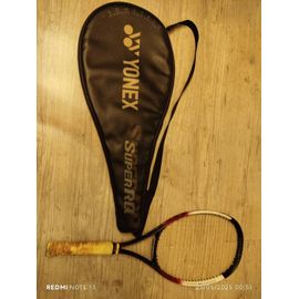 Raquette De Tennis De Marque Yonex Modèle Super Rq 300 Ips 105 Sq Longueur 69 Cm - Largeur 26 Cm ; Poids : 290/300 Grammes - Cordée 19 X 16 - Avec Sur Grip - Avec Sa Housse Intégrale - Rare