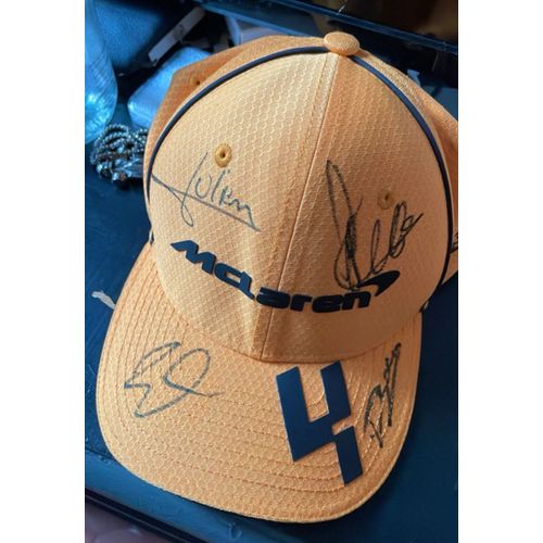Casquette Mclaren Signée