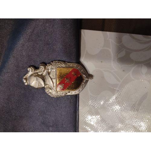Pucelle Militaire De Gendarmerie Départemental Région Lorraine Avec Vis Pour Écu