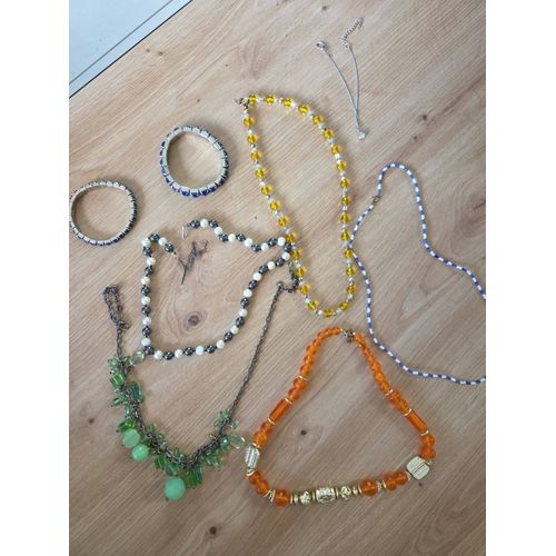 Lot De Collier Et Bracelet