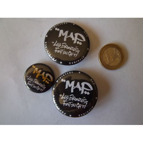 Lot Badges "Les Bronzés Font Du Ch'Ti"
