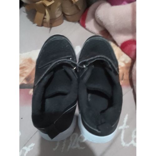 Baskets Velcro T32 ..