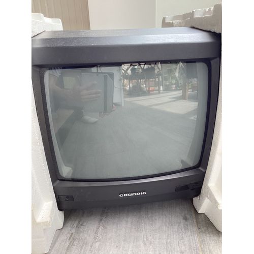 Téléviseur GRUNDIG P37-743 Euro - 14.5"