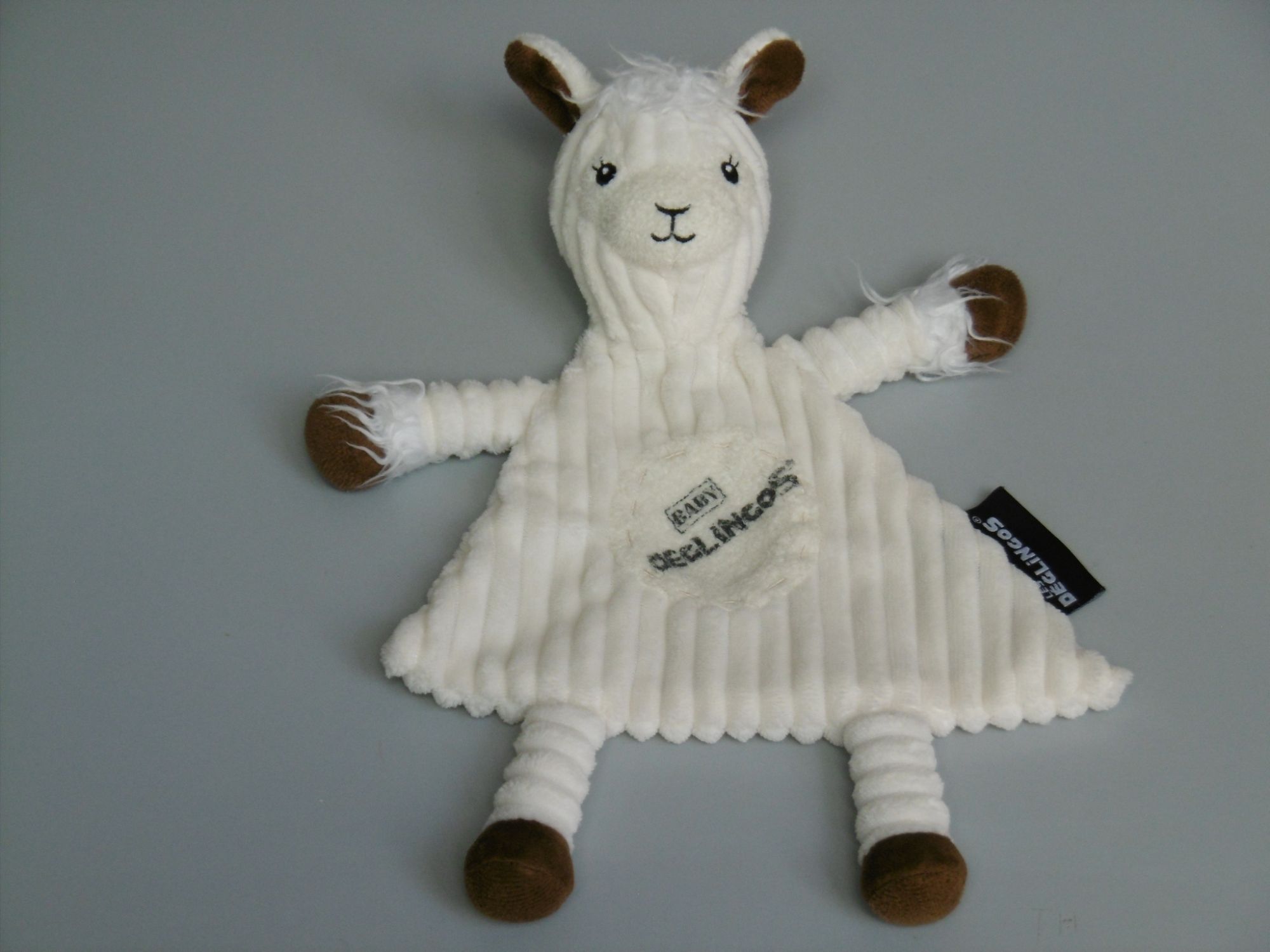 Doudou Lama Plat Blanc Marron Muchachos Baby Déglingos