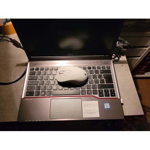 Fujitsu Lifebook E36 - 13.3" Intel Core i5-6300U - 2.4 Ghz - Ram 12 Go - SSD 1 To