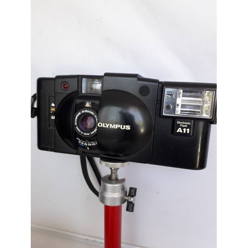 OLYMPUS XA 2 +FLASH A11