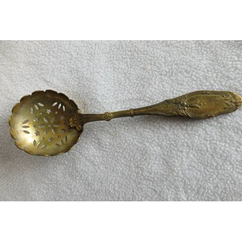 Ancienne Cuillère À Sucre Ou À Saupoudrer
