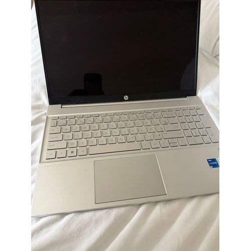 HP Pavilion 15-eg2053cl - 15" Intel Core i5 - Ram 8 Go - DD 480 Go
