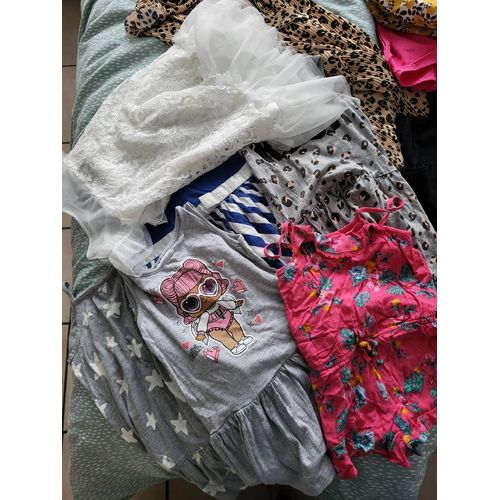 Lot 68 Vêtements Fille Taille 4 Ans