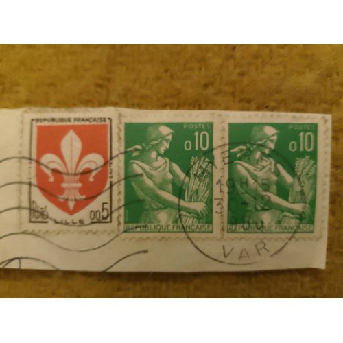 Lot De 3 Timbres Oblitérés République Française 1x 0,05 Lille+2x0,10 Moissonneuse Vert.