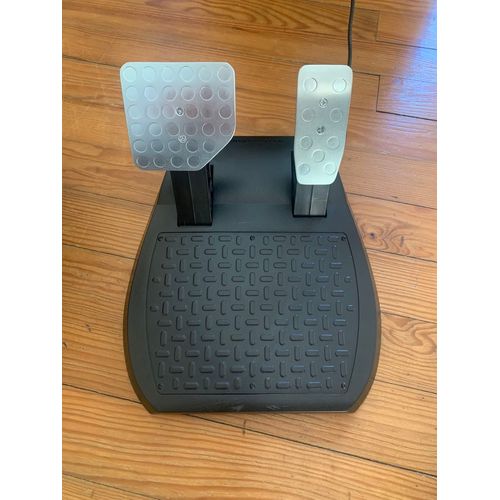 Volant Thrustmaster Tx Rw Italia + Pédalier