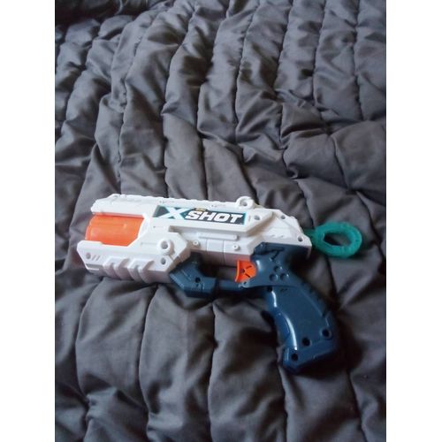 Pistolet Nerf + 8 Munitions