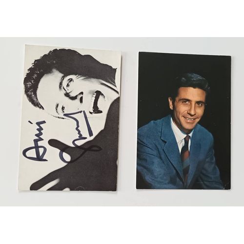 2 Cartes Postales Gilbert Bécaud Dont 1 Dédicacée