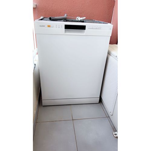 Je vend Lave-vaisselle 60 cm SHARP QWNA1BF47ES1 acheté  328,97€ et je le vend 150€