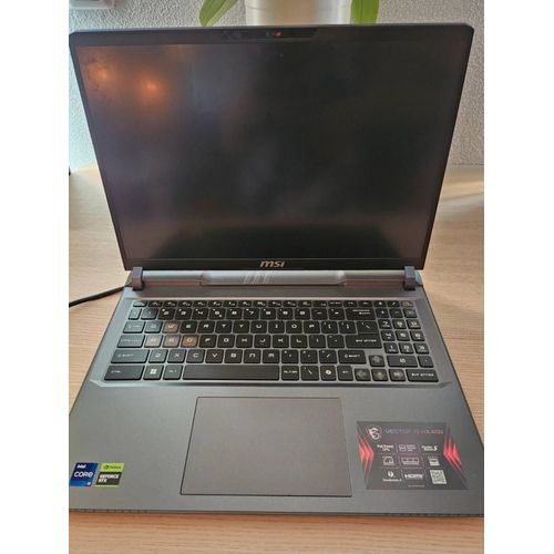MSI Vector 16 HX - 16" Intel Core i9-13980HX - 2.2 Ghz - Ram 32 Go - SSD 1 To - QWERTY