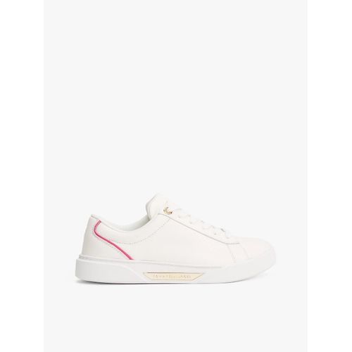 Baskets En Cuir Chic Court Sneaker/off White