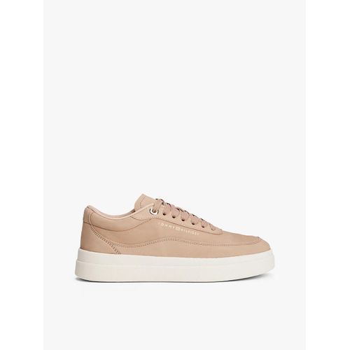 Baskets En Cuir Logo Métallisé Modern Court Sneaker Nubuck/claystone