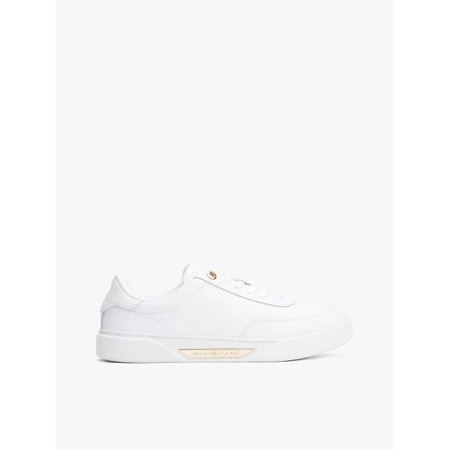 Baskets En Cuir Détail Doré Essential Chic Court Sneaker/white