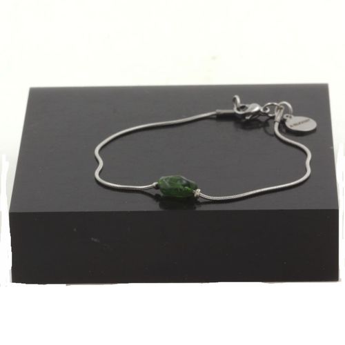 Bracelet En Acier Inoxydable 1 Perle Diopside Du Brésil De Forme Libre Fabriqué En France.