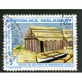 Timbre Oblitéré Repoblika Malagasy, Habitat Du Sud-Ouest De Madagascar, Vezo, Postes, 5 F