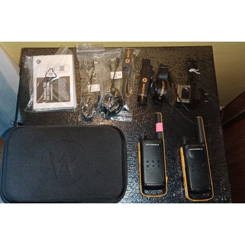 2 Talkies-walkies Motorola T82 EXTREME
