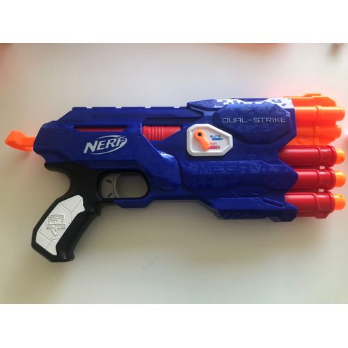 Nerf Dual Strike. 10 Fléchettes Elite  6 Fléchettes Mega En Bon État