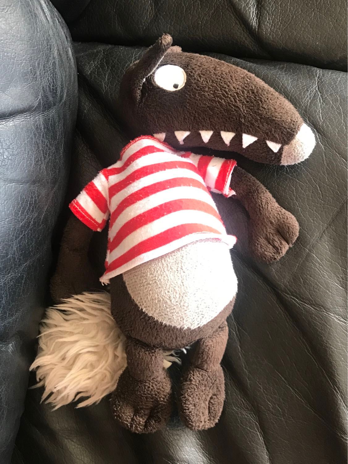 peluche loup auzou